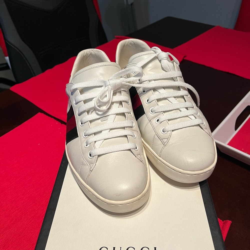 🔥 Gucci Ace Sneakers size 8, US size 9 good condition- Classic style🔥